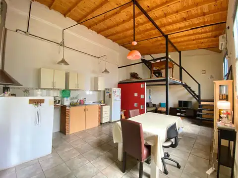 PH tipo duplex de 3 ambientes con parque y cochera