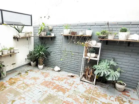 Duplex 4 ambientes con Cochera y Patio en Florida