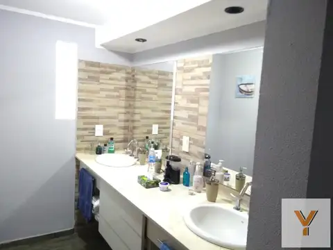 Casa 3 ambientes con 2 baños
