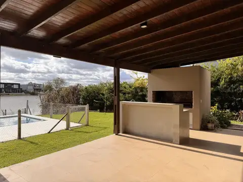 Casa en Alquiler al Norte