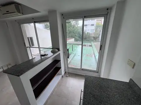 56 e/ 9 y 10 700, Piso EP