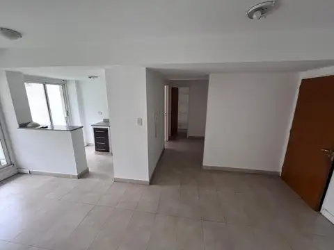 Oficina 2 ambientes con 1 baño
