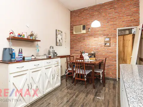 Casa en Venta con 1 cochera