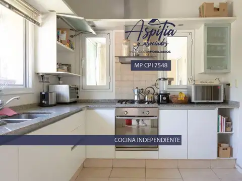 Casa 6 ambientes con 3 baños