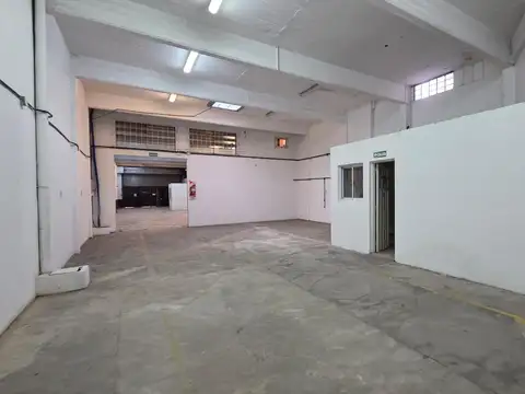 Local en Alquiler en Villa Martelli, $ 5.900.000