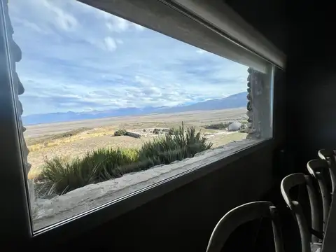 Casa 5 ambientes con 4 baños