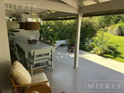 Departamento 4 ambientes con 2 baños