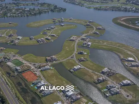 Lote a la laguna en venta en Los Puentes, Nordelta.