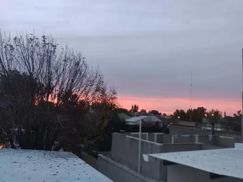 Casa 6 ambientes con 3 baños