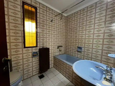Depto Tipo Casa en Venta 40 años