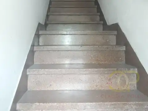 Depto Tipo Casa en Venta de 9 ambientes