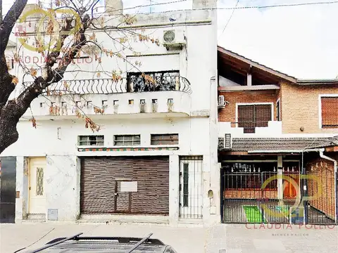 Se vende en Block -PH -3 departamentos  2 en PB   Local  - planta alta con entrada independiente