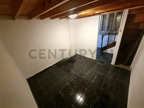 VENTA PH 2 AMBIENTES CON ENTRE PISO EN LA BOCA, BAJAS EXPENSAS