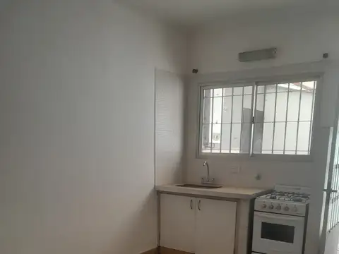 Depto Tipo Casa en Alquiler de 2 dormitorios