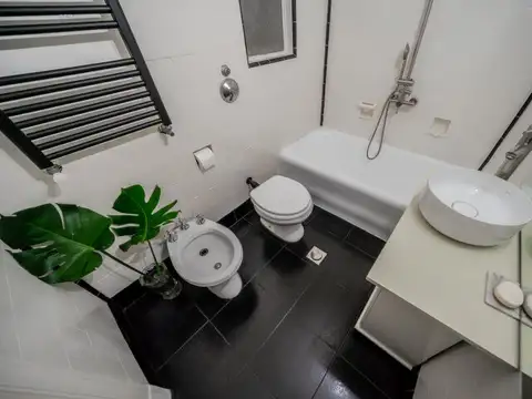 Piso en venta - Frente - Reciclado - Vista abierta