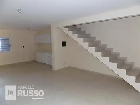 Depto Tipo Casa en Venta en Hurlingham, USD 125.000