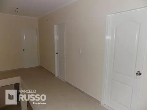 Depto Tipo Casa en Venta con 1 cocheras