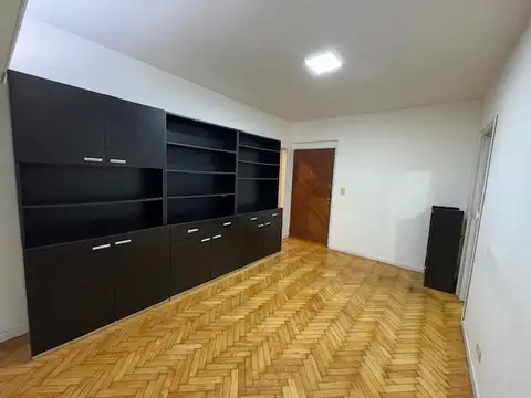 BILLINGHURST 2100, Piso PB