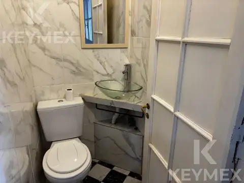 Casa 5 ambientes con 1 baño