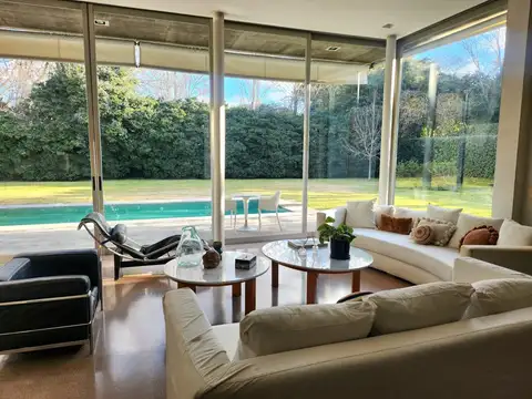 Casa en Alquiler de 3 dormitorios