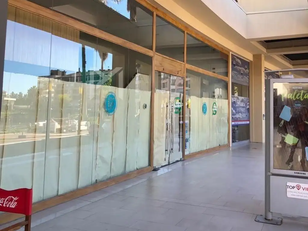 Local en Allquiler Bahía Grande Nordelta 0