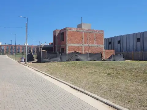 Terreno en Venta en Abras De Manantiales, USD 65.000