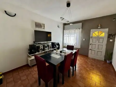 Depto Tipo Casa en Venta de 3 ambientes