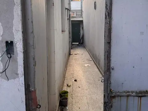 Avenida Hipólito Yrigoyen 4100