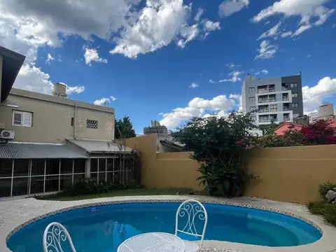 Casa en Venta 4 Dormitorios a metros del Nuevo Centro