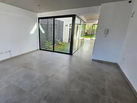 Depto Tipo Casa en Venta de 3 dormitorios