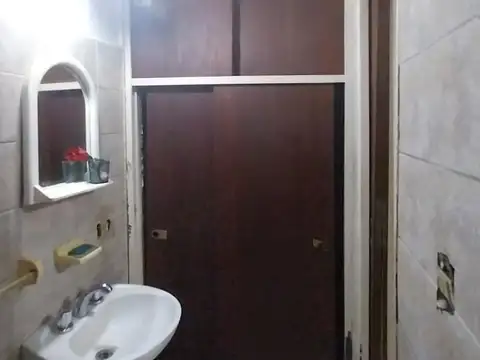 Departamento tipo casa en venta en Mataderos