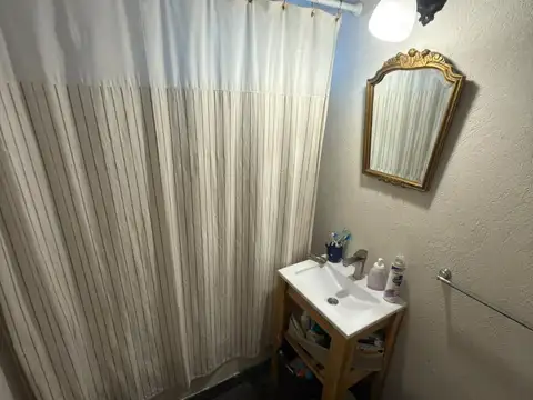 Casa en  alquiler en Barrio Gutierrez