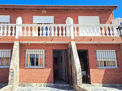 Complejo de Duplex, frente - Mar Del Tuyu (101058)