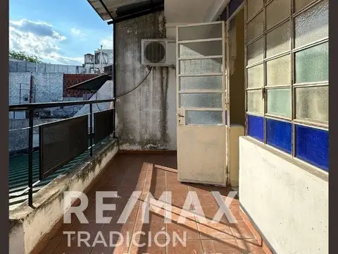 Casa en Alquiler con 1 cochera