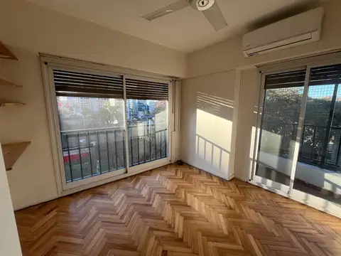 Departamento en  Venta en Olivos, 3 ambientes , cochera cubierta