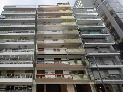 Semipiso 6 ambientes, al frente, con cochera y baulera