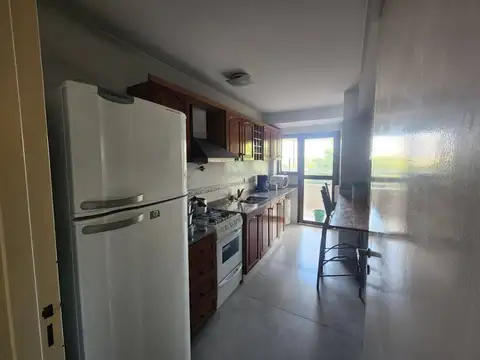 Yrigoyen 100, Piso 4