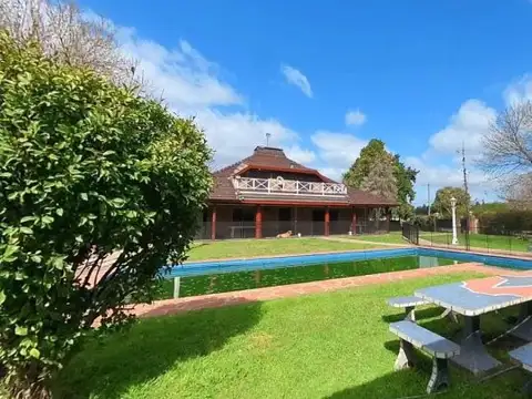 Casa quinta de 7 ambientes con pileta y quincho en Tortuguitas