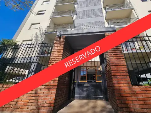 Venta departamento 3 ambientes con espacio de cochera, zona Don Bosco