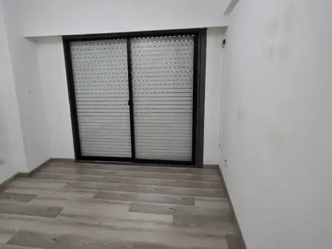 Florentino Ameghino 900, Piso 1