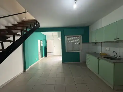 Depto Tipo Casa en Alquiler de 1 dormitorio