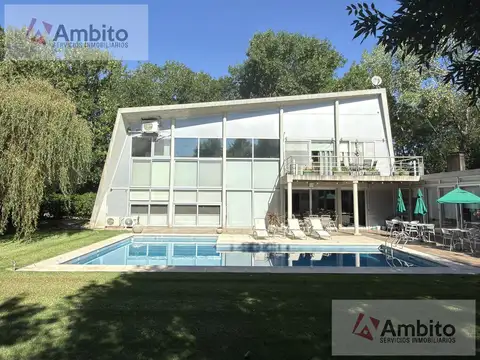 Casa en Grand Bell