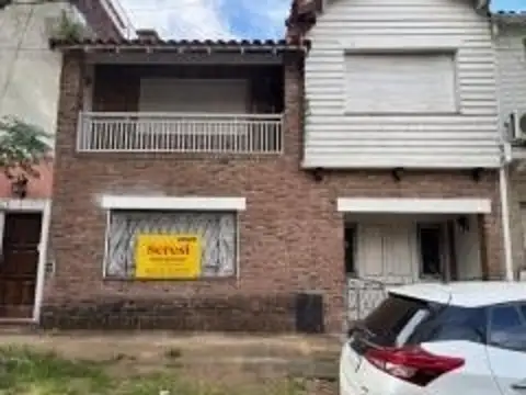 c/ est y av  Chal 2 pl . 3 dor fdo pil gge 