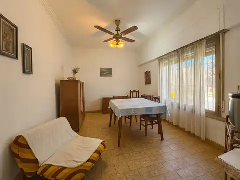 VENTA PH 5 AMB C/COCHERA A RECICLAR EN SAN ISIDRO