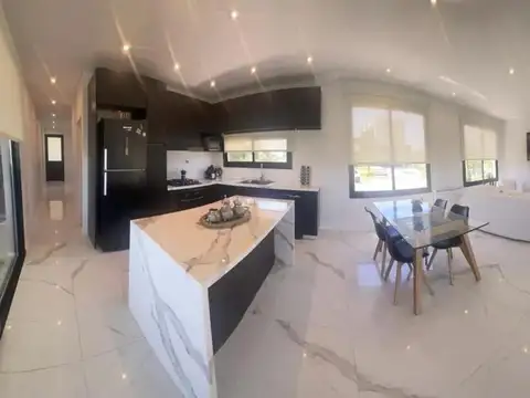 Casa en Venta en El Naudir, USD 430.000