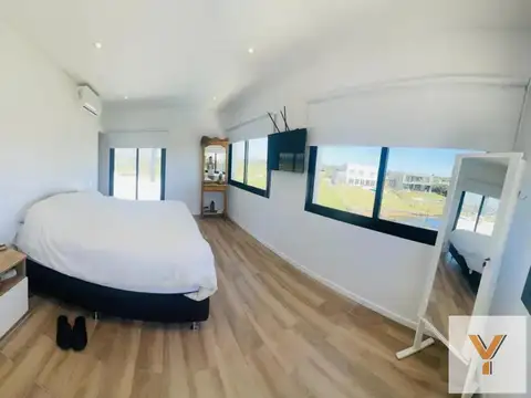 Casa 6 ambientes con 3 baños