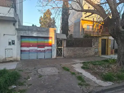 Casa 4 Ambientes con Patio y Cochera en Tropezón ? Apta Crédito