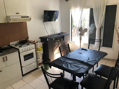 Gutierrez 2200, Piso 1