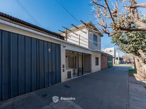 VENTA | PERMUTA - Casa 3 Dormitorios con patio, terraza y cochera - Barrio Ludueña, Rosario.