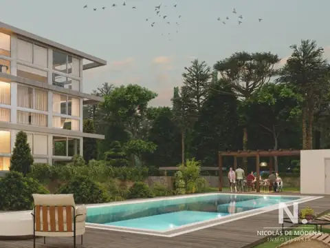 Invierta en Punta del Este a pasos del mar.